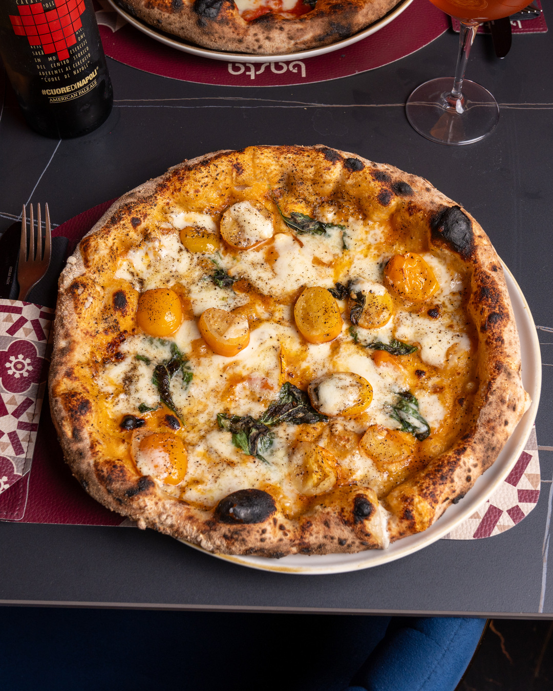 Pizza gourmet Basta